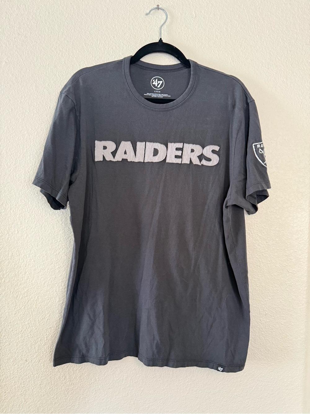 47 Brand Raiders Graphic Tee in Black Mens L